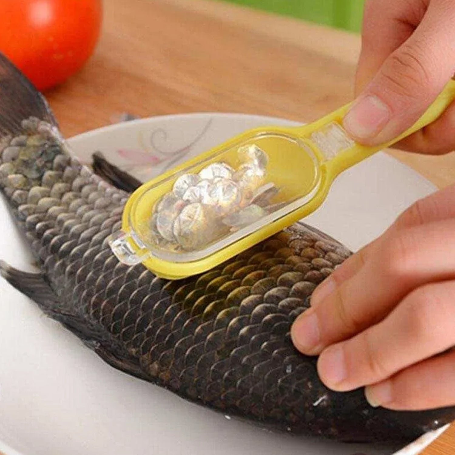 0112-plastic-fish-scales-graters-scraper-fish-skin-brush-fish-cleaning-tool-scraping-scales-device-with-cover-home-kitchen-cooking-tools-1-pieces